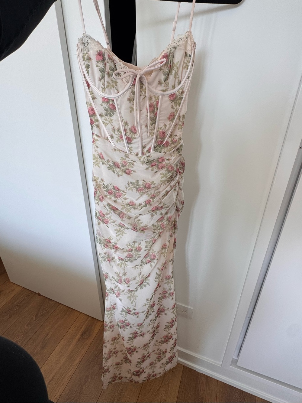 House of CB Calista mesh body con dress - Picture 4 of 5
